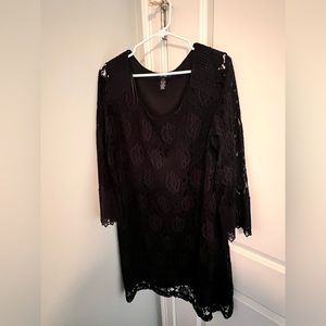 Woman’s Plus Size Black Lace Dress